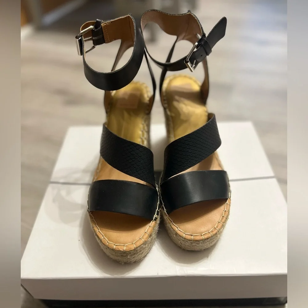 Dolce Vita Shayla Espadrille Wedge size 8